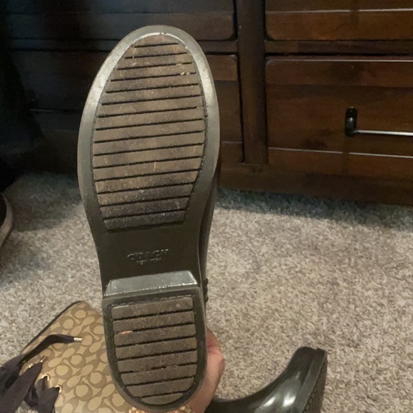 Coach rain boots, never been worn. Size 6 - Picture 3 of 4